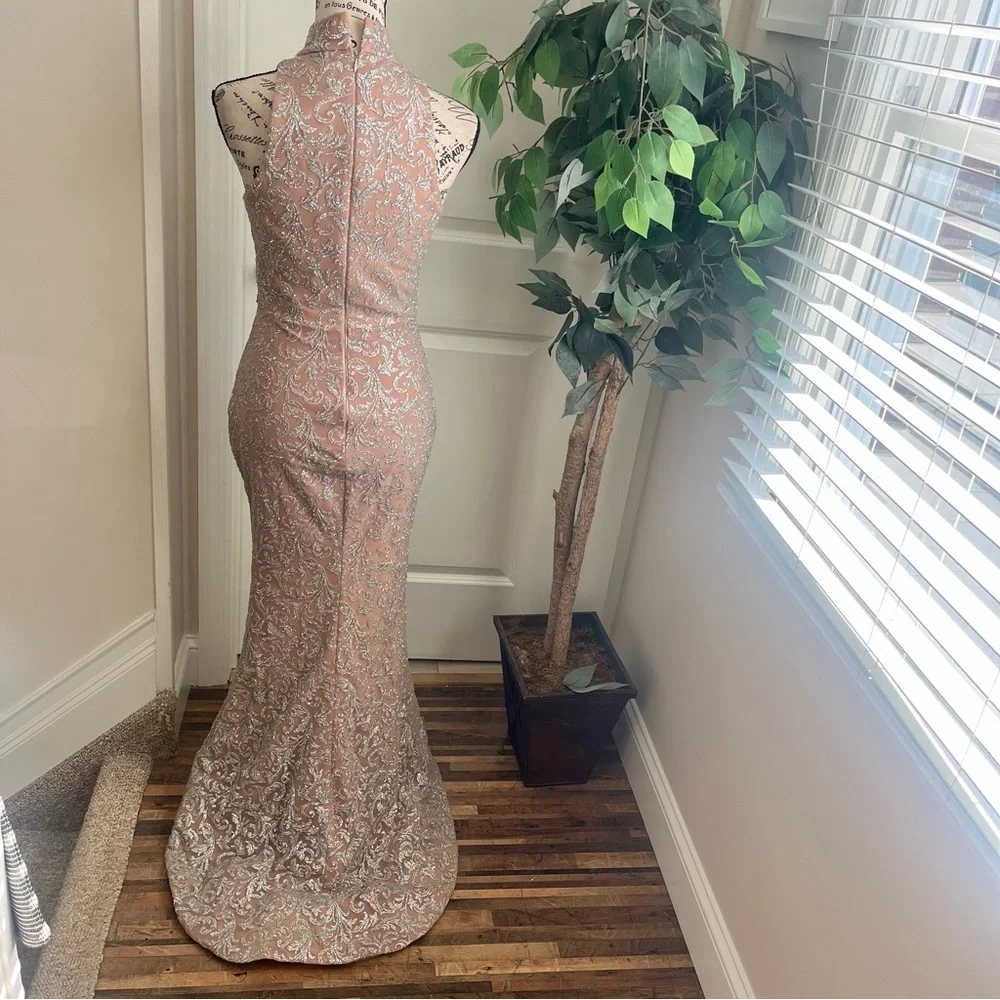 Portia & Scarlett Embellished High-Neck Halter Mermaid Gown Pink Silver Sz S - Picture 11 of 16